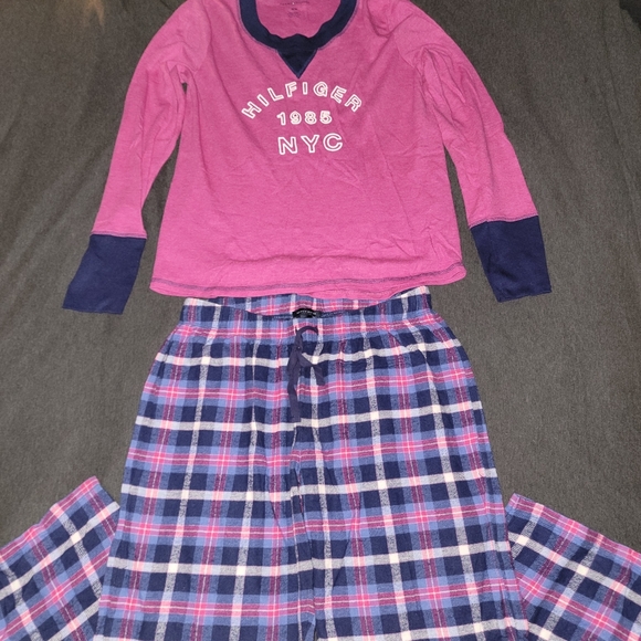 Tommy Hilfiger Cotton/Flannel PJ Set - Pink Plaid Multi - Medium - Picture 1 of 8